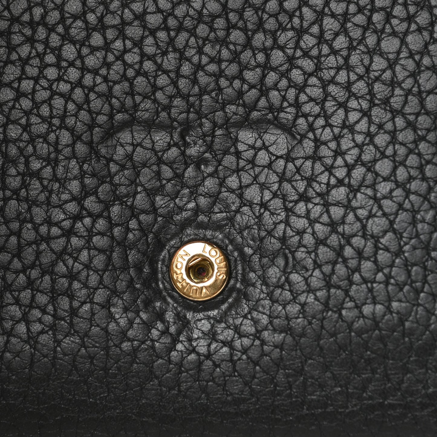 Taurillon Capucines Compact Wallet Black