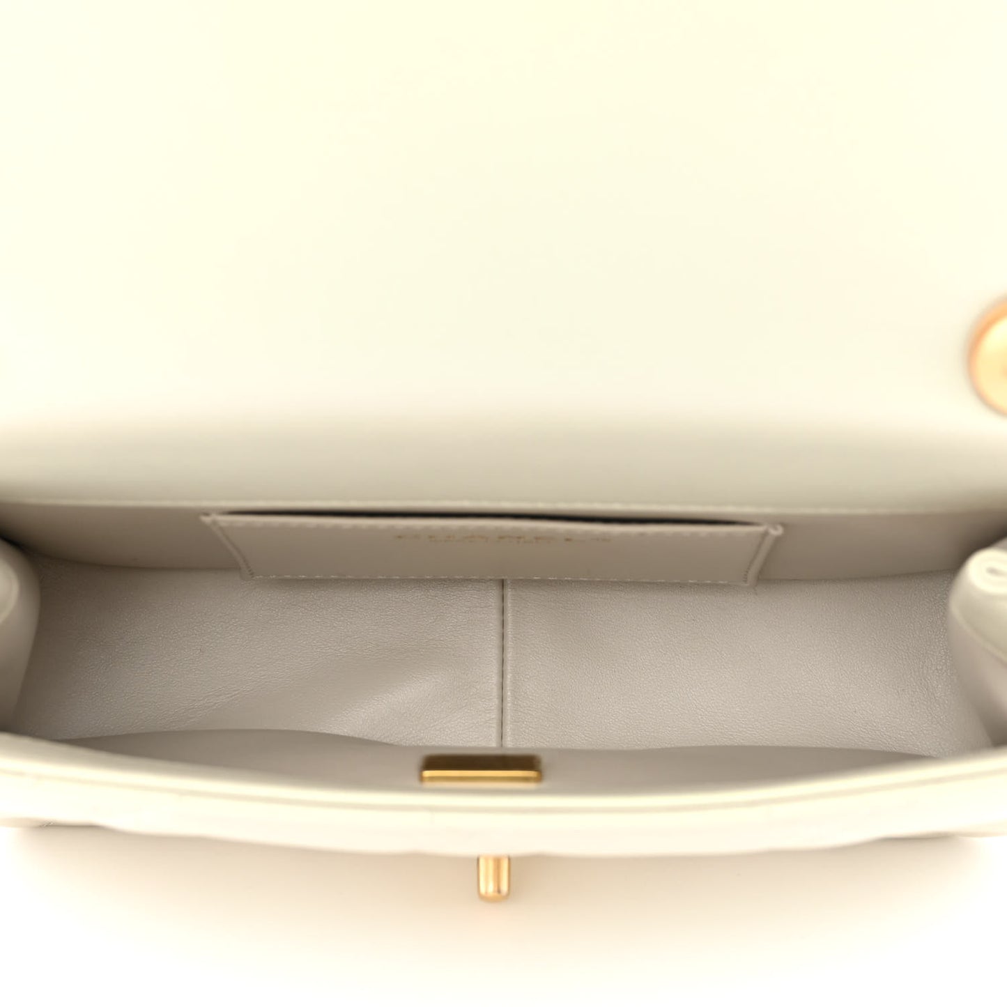 Pearly Lambskin Quilted Pearl Small Flap Light Grey