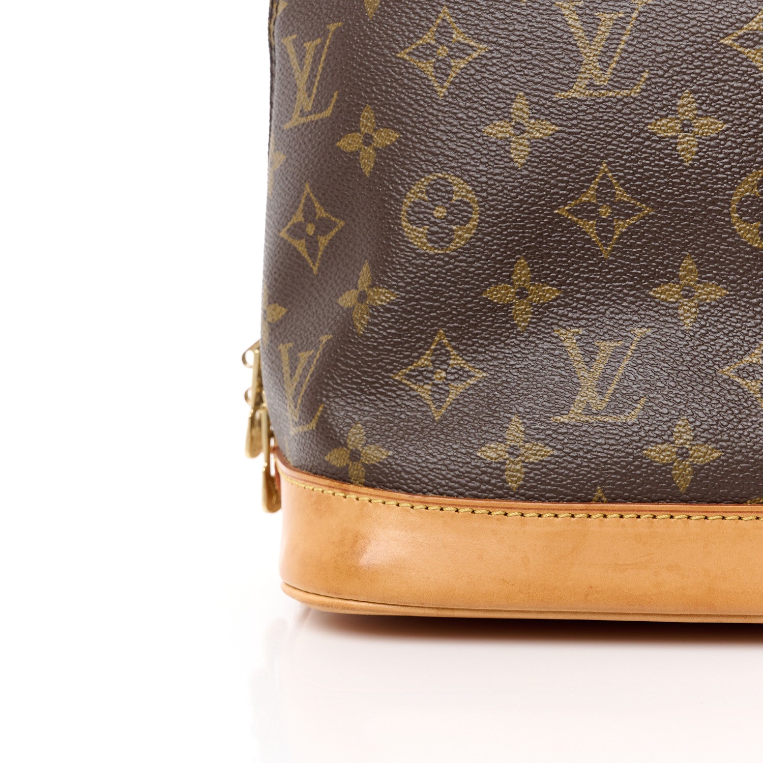 Louis Vuitton Monogram Alma PM 14 of 16