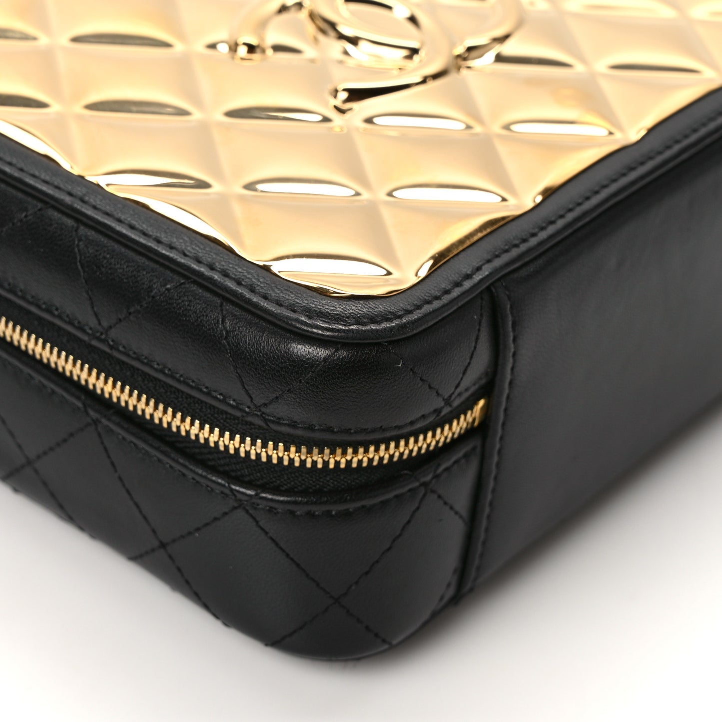 Lambskin Metal Quilted Golden Plate Vanity Case Black Golden Plate Vanity Case Black Gold