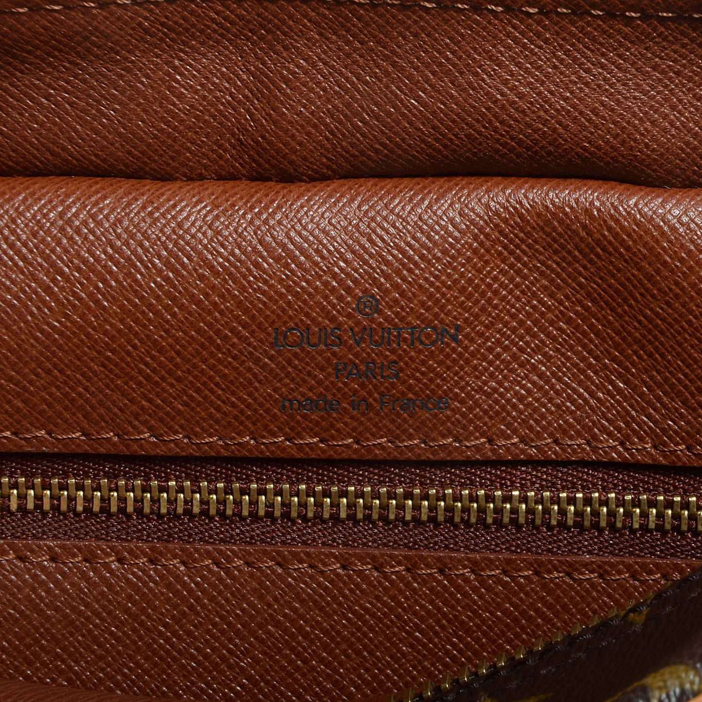 Monogram Nil 28