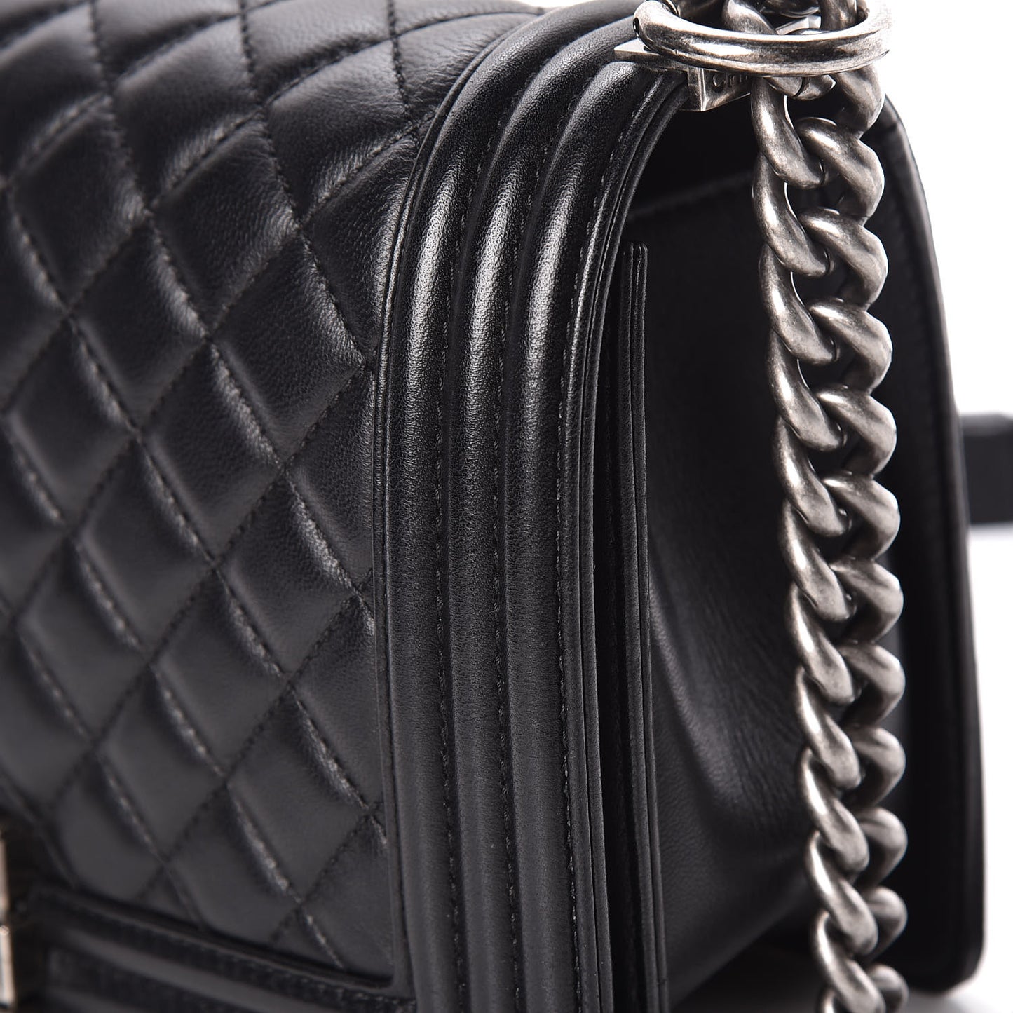 Lambskin Quilted Medium Boy Flap Black