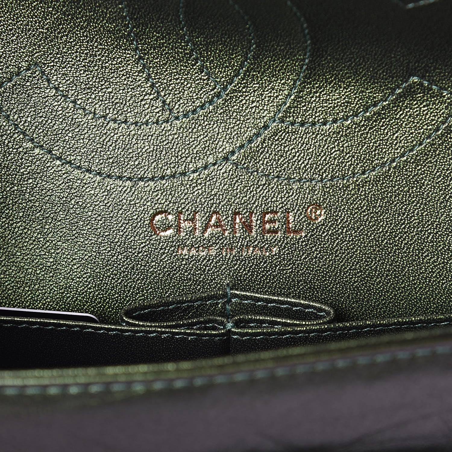 Chanel Metallic Calfskin Quilted 2.55 Reissue 226 Flap Green 6 of 10