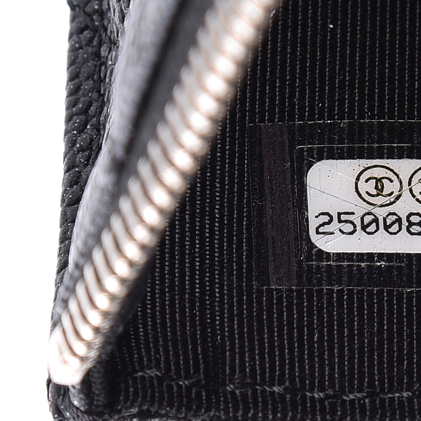 Iridescent Caviar Quilted Classic Zip Pouch Black