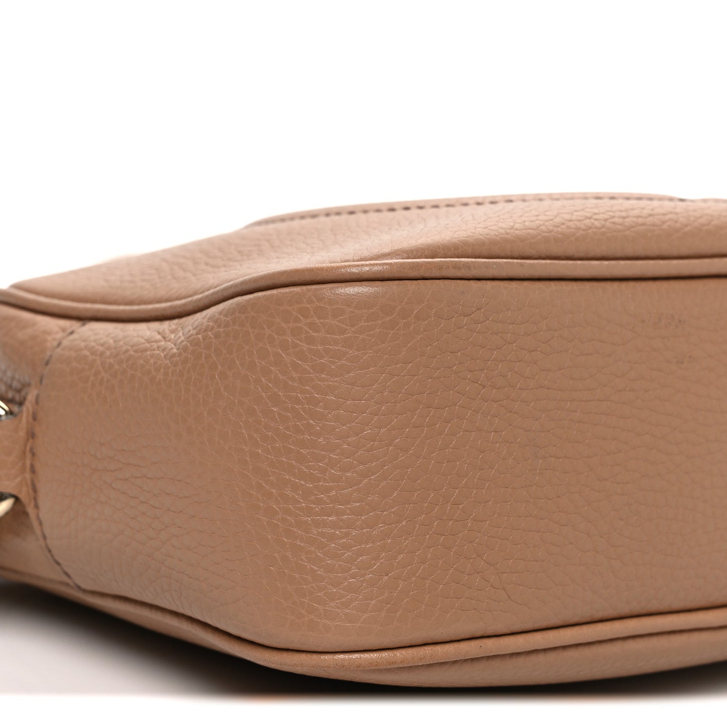 Pebbled Calfskin Small Soho Disco Bag Camelia