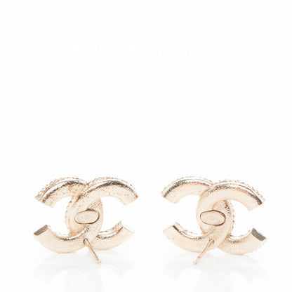 Chanel Pearl CC Earrings Gold 3 of 4