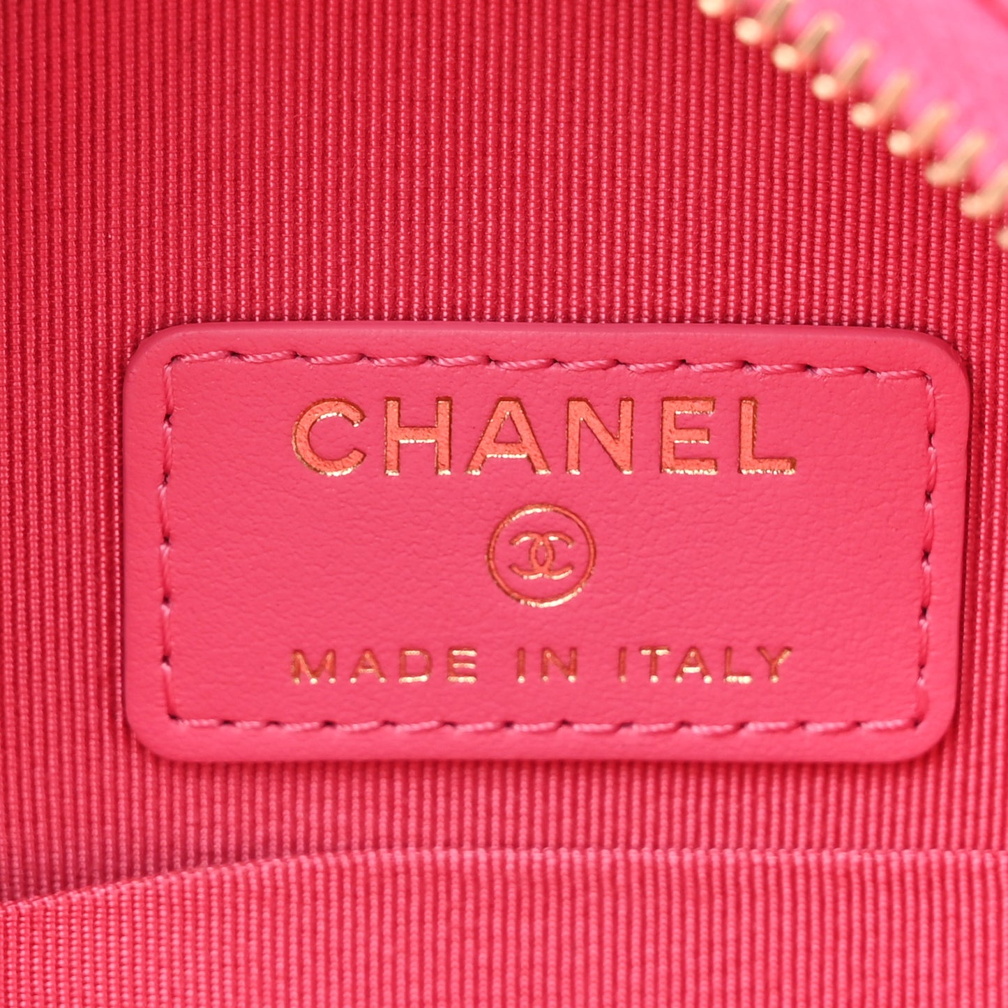 Caviar Quilted Round Clutch With Chain Pink