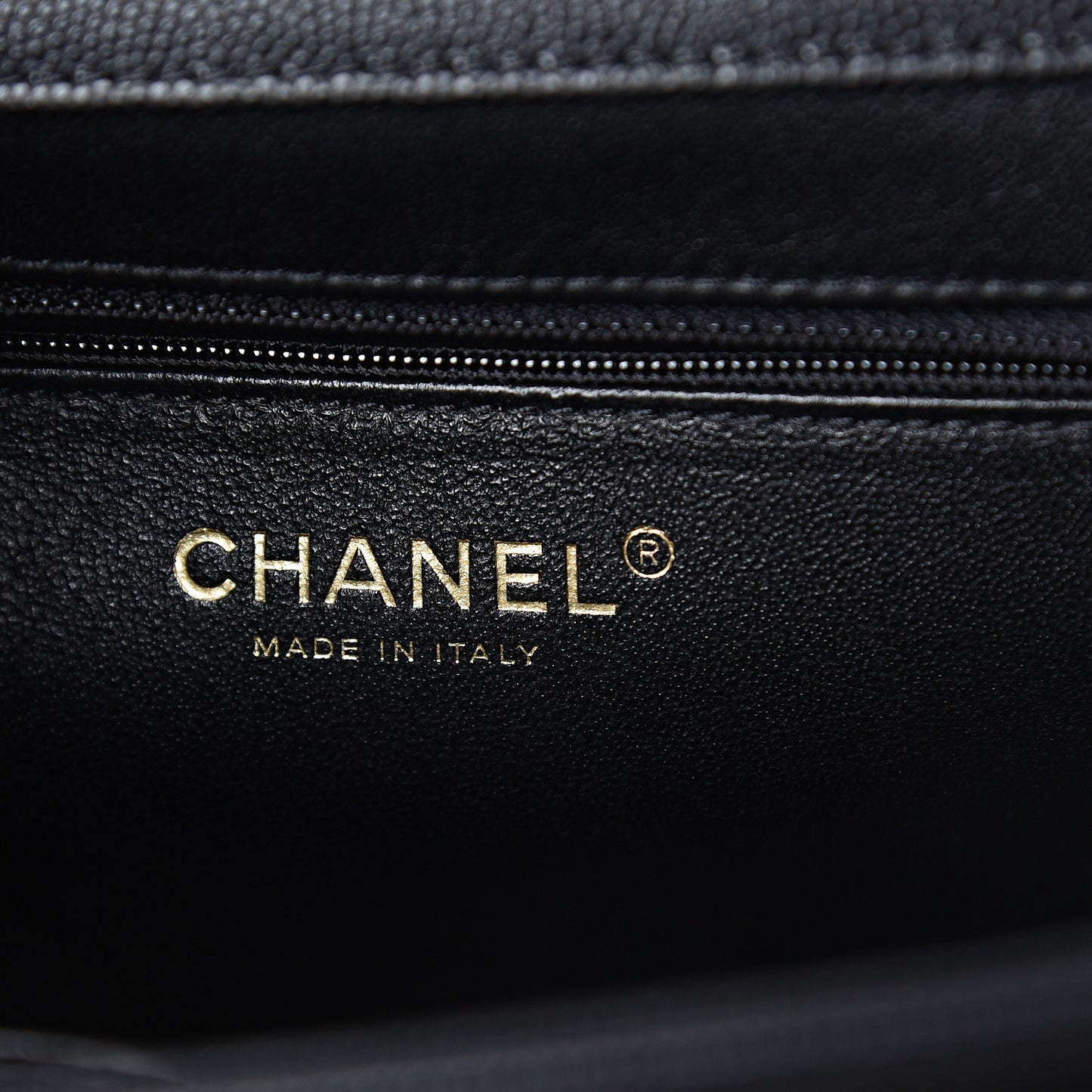 Caviar Quilted Medium Business Affinity Flap Black