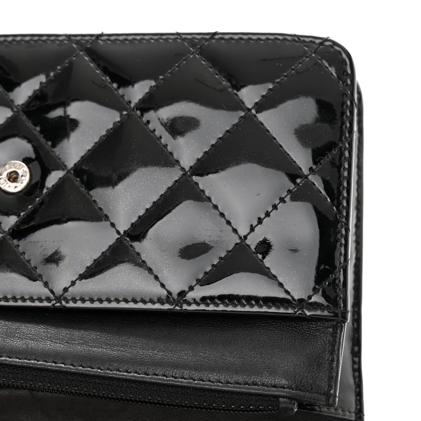 Patent Quilted Wallet On Chain WOC Black