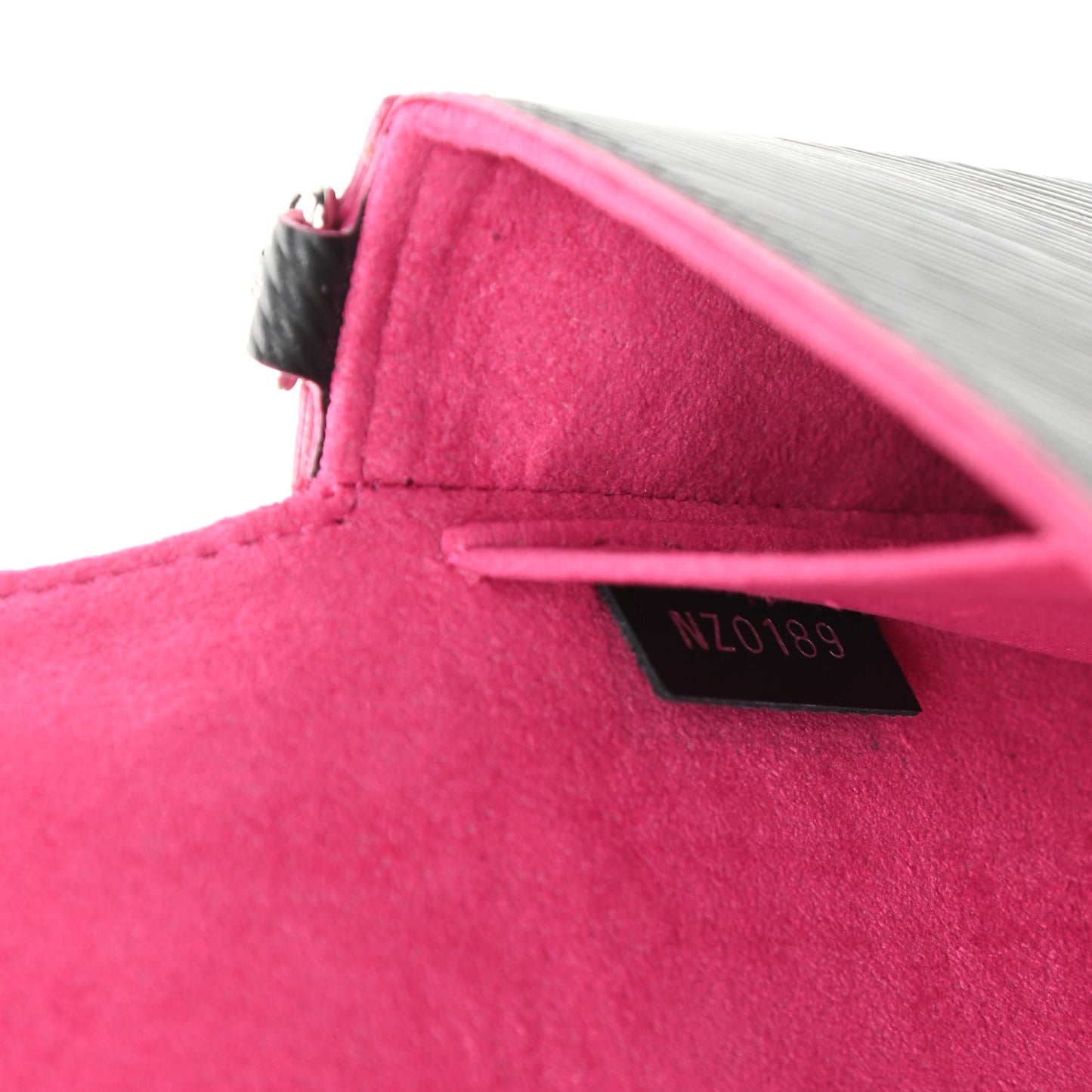 Epi Pochette Felicie Black Hot Pink