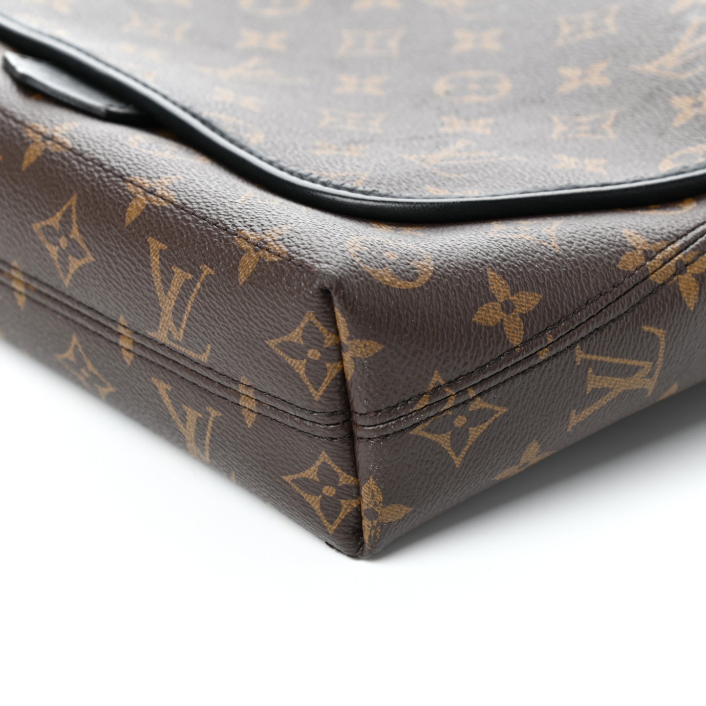 Monogram Macassar Magnetic Messenger