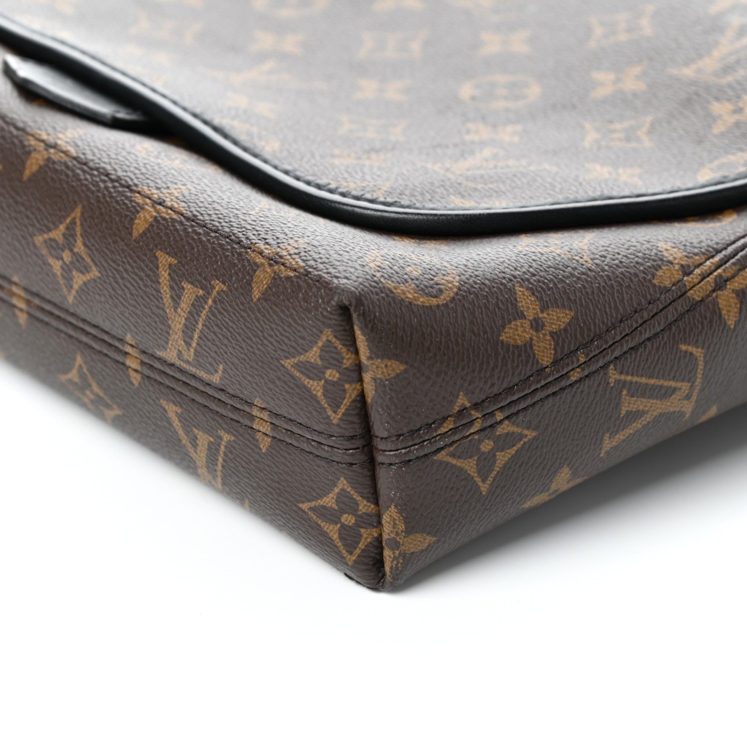 Louis Vuitton Monogram Macassar Magnetic Messenger 9 of 9
