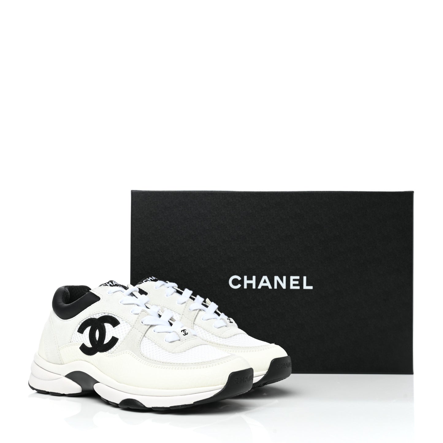 Mesh Suede Calfskin Grained Calfskin Womens CC Sneakers 38 White Black
