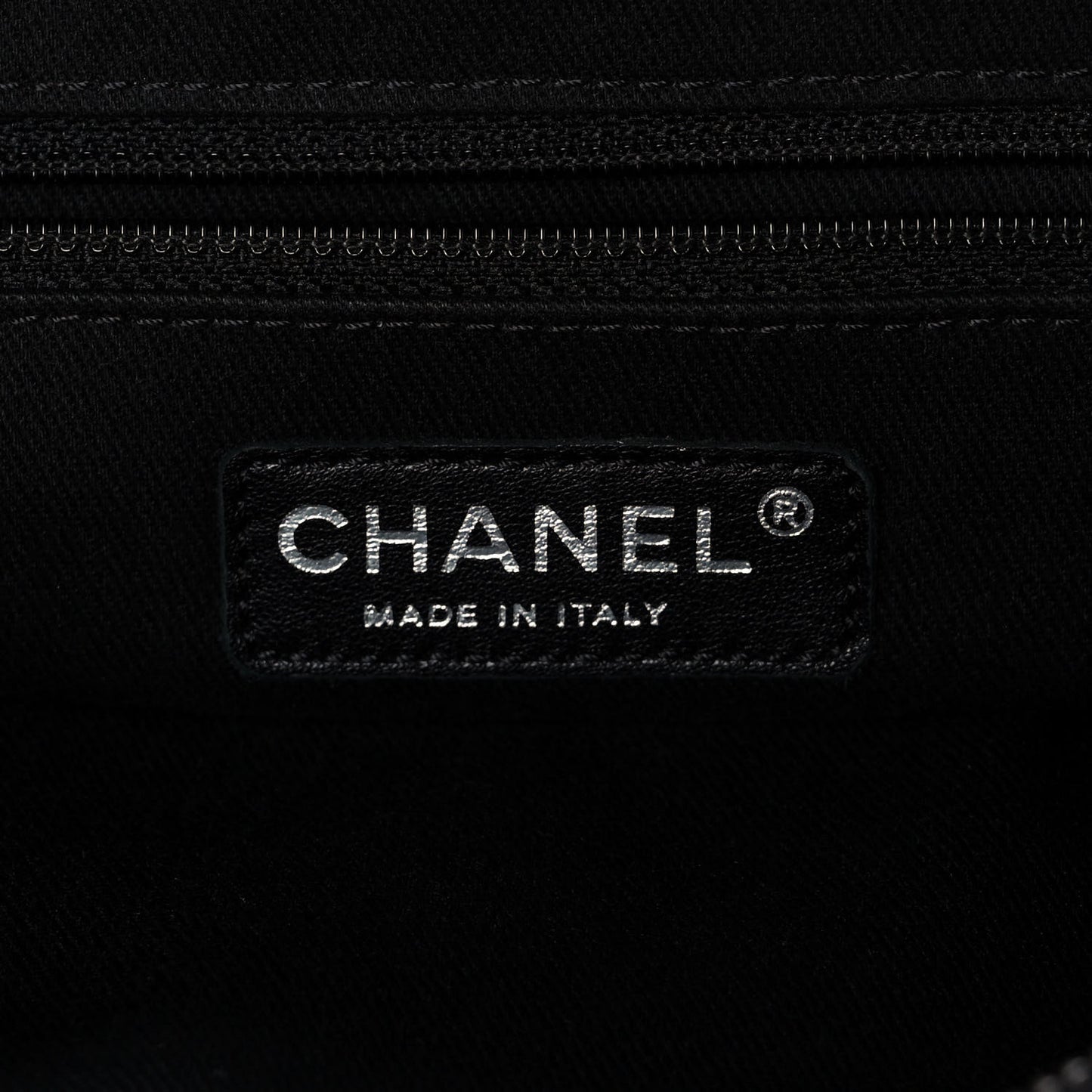 Metallic Caviar Quilted Large Chic Flap Blue