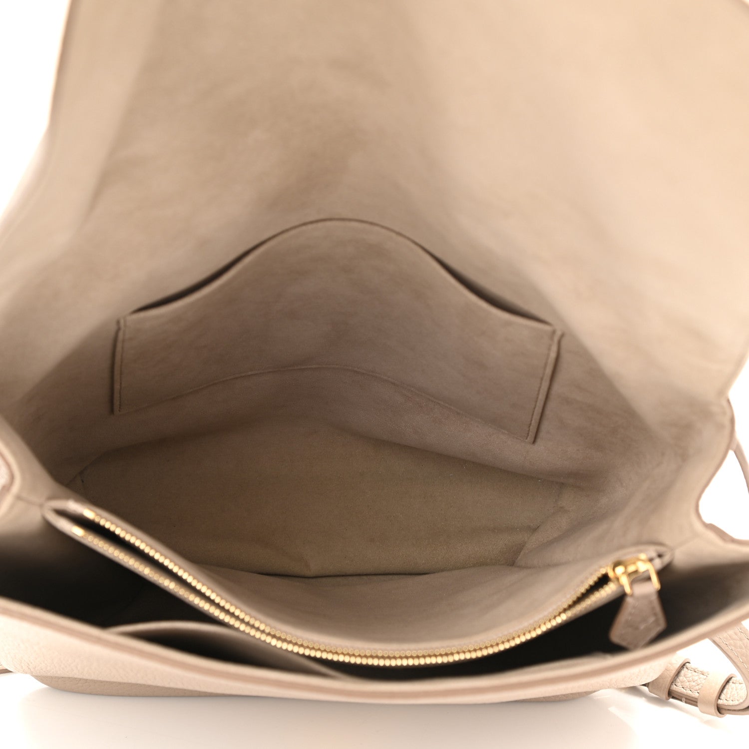 Louis Vuitton Taurillon Volta Galet 5 of 12