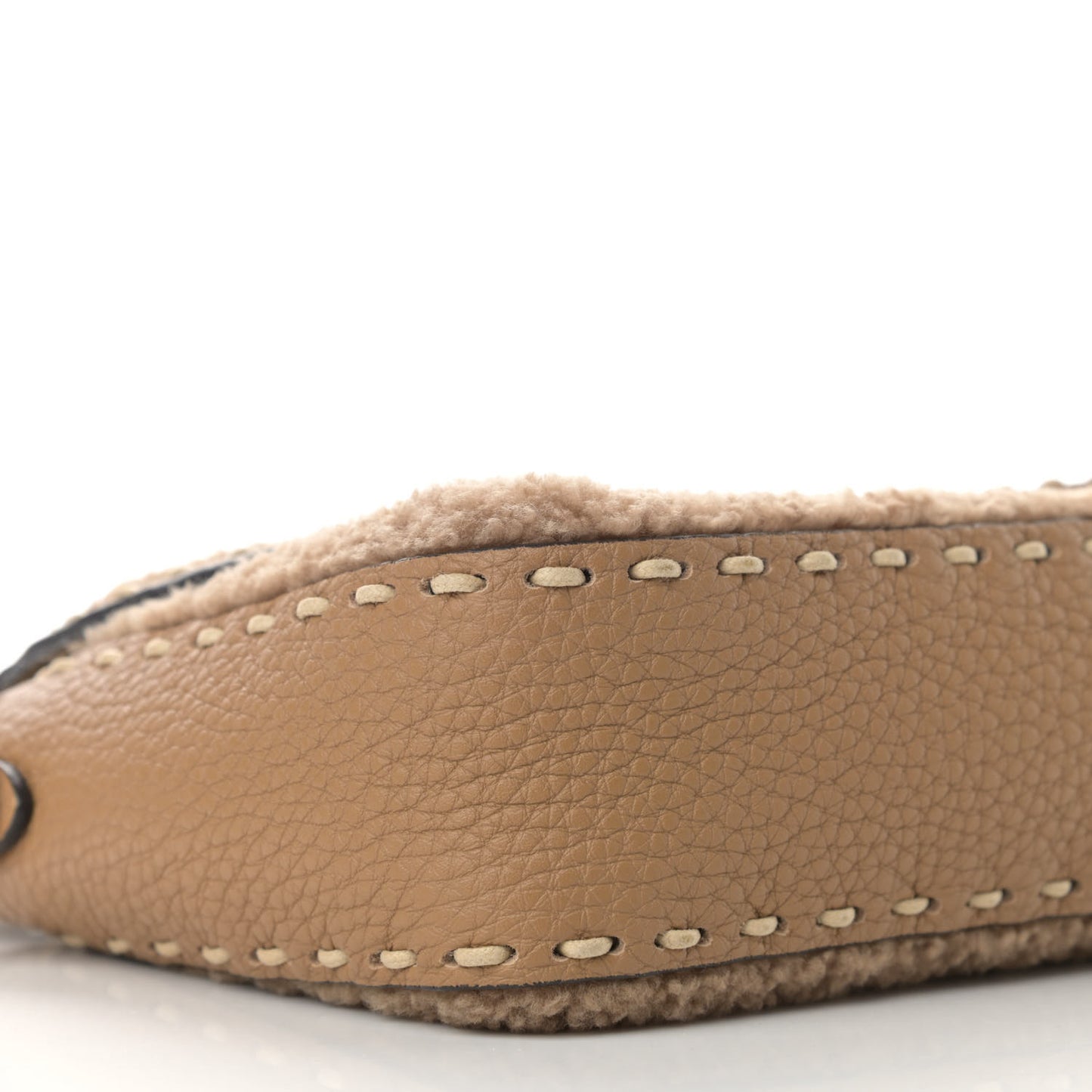 Curly Sheepskin Cuoio Romano Selleria Baguette Camel Cammello