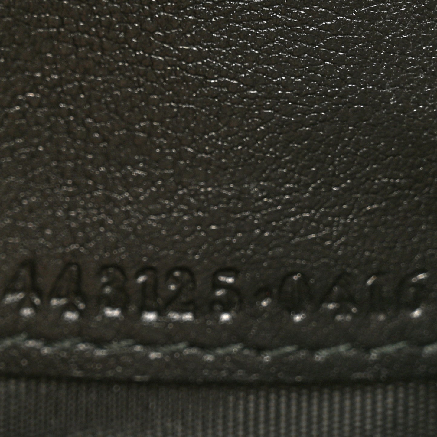 Calfskin Matelasse GG Marmont Card Case Black