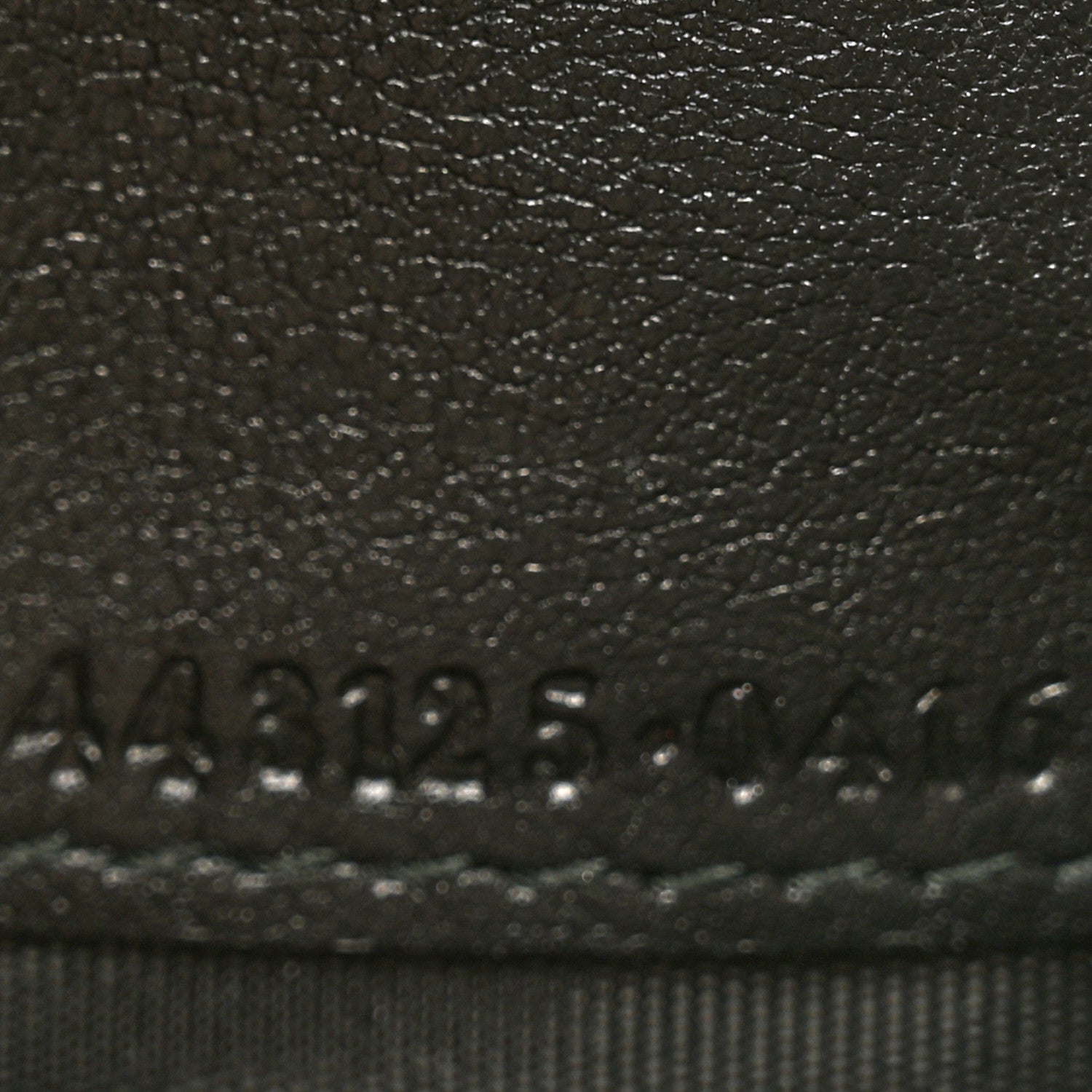 Gucci Calfskin Matelasse GG Marmont Card Case Black 8 of 9