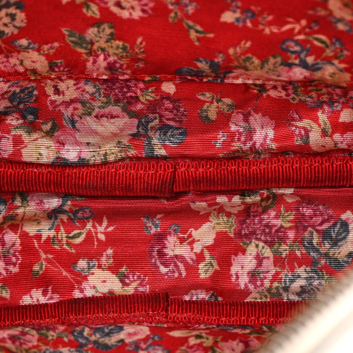 Gucci Nappa Web Trapuntata Small GG Shoulder Bag White 16 of 17