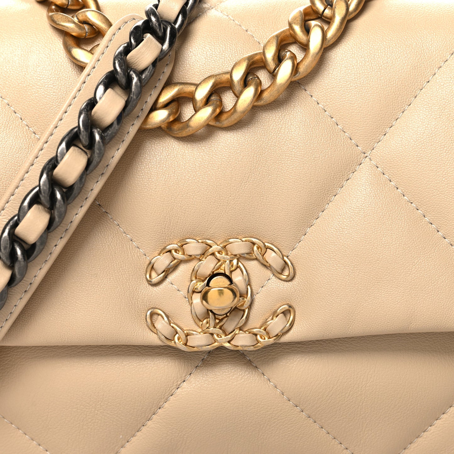 Lambskin Quilted Medium Chanel 19 Flap Beige