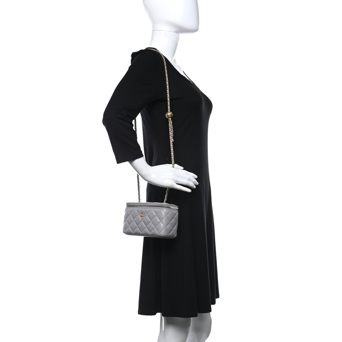 Lambskin Quilted Small Pearl Crush Vanity Case With Chain Grey