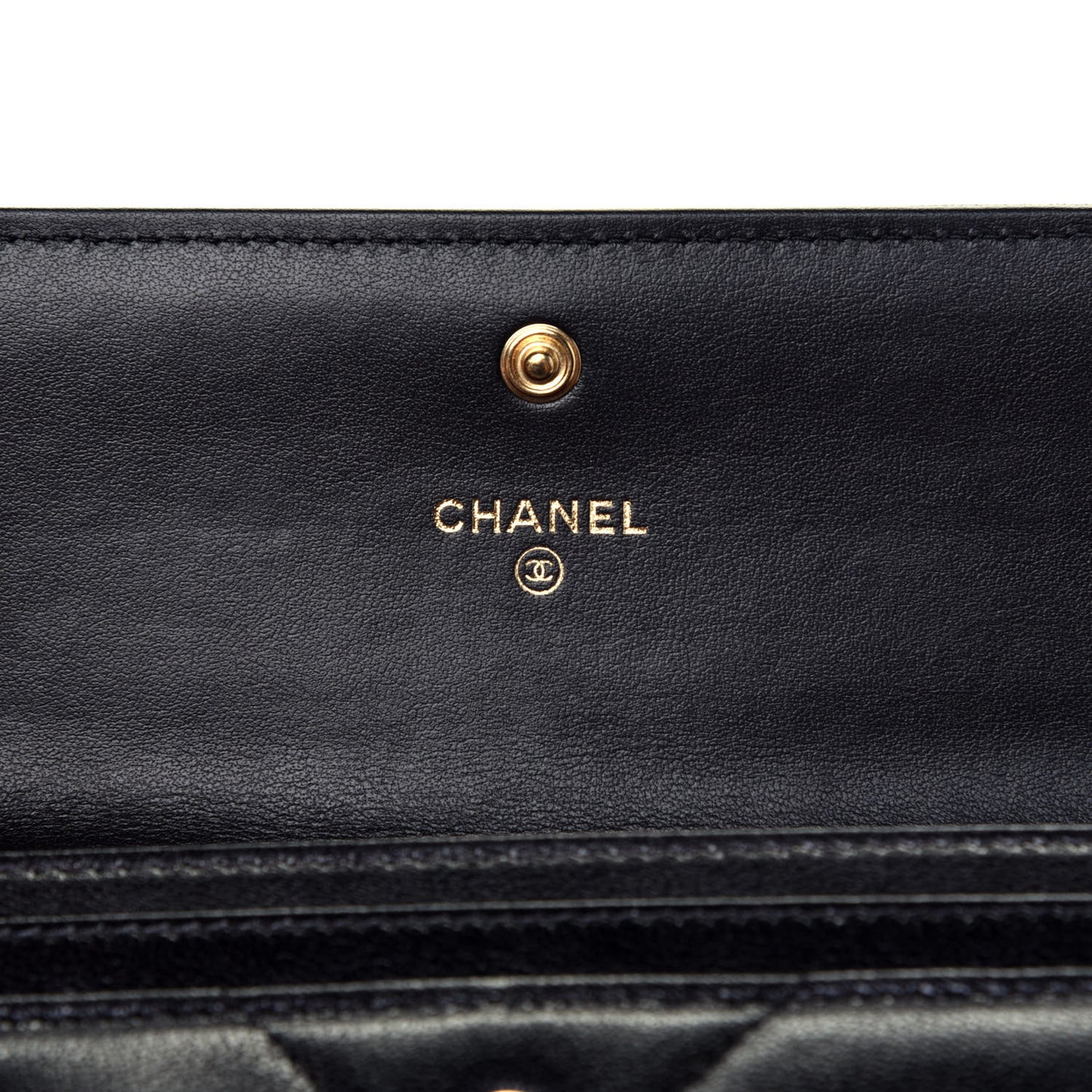 Shiny Goatskin Quilted Chanel 19 Flap Wallet Black