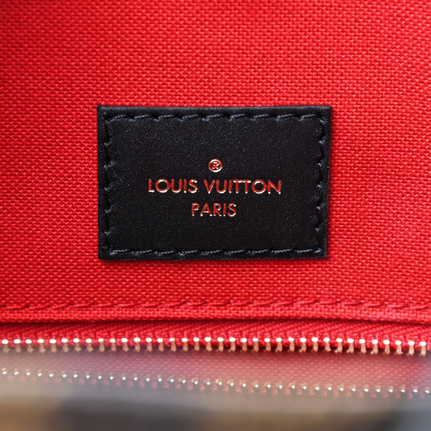 Reverse Monogram Giant Onthego MM