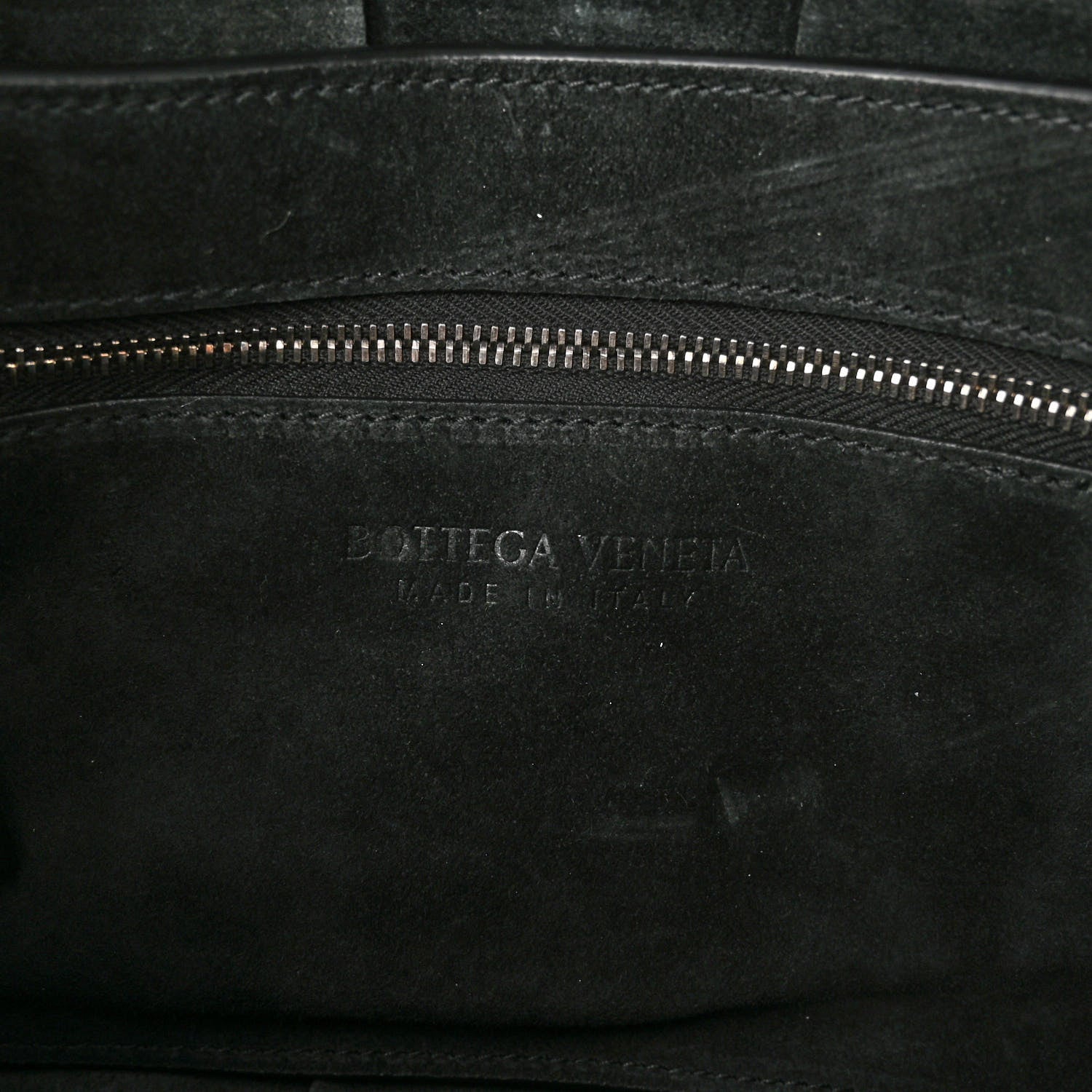 Bottega Veneta Metallic Crushed Calfskin Maxi Intrecciato Cassette Crossbody Bag Anchor 8 of 11