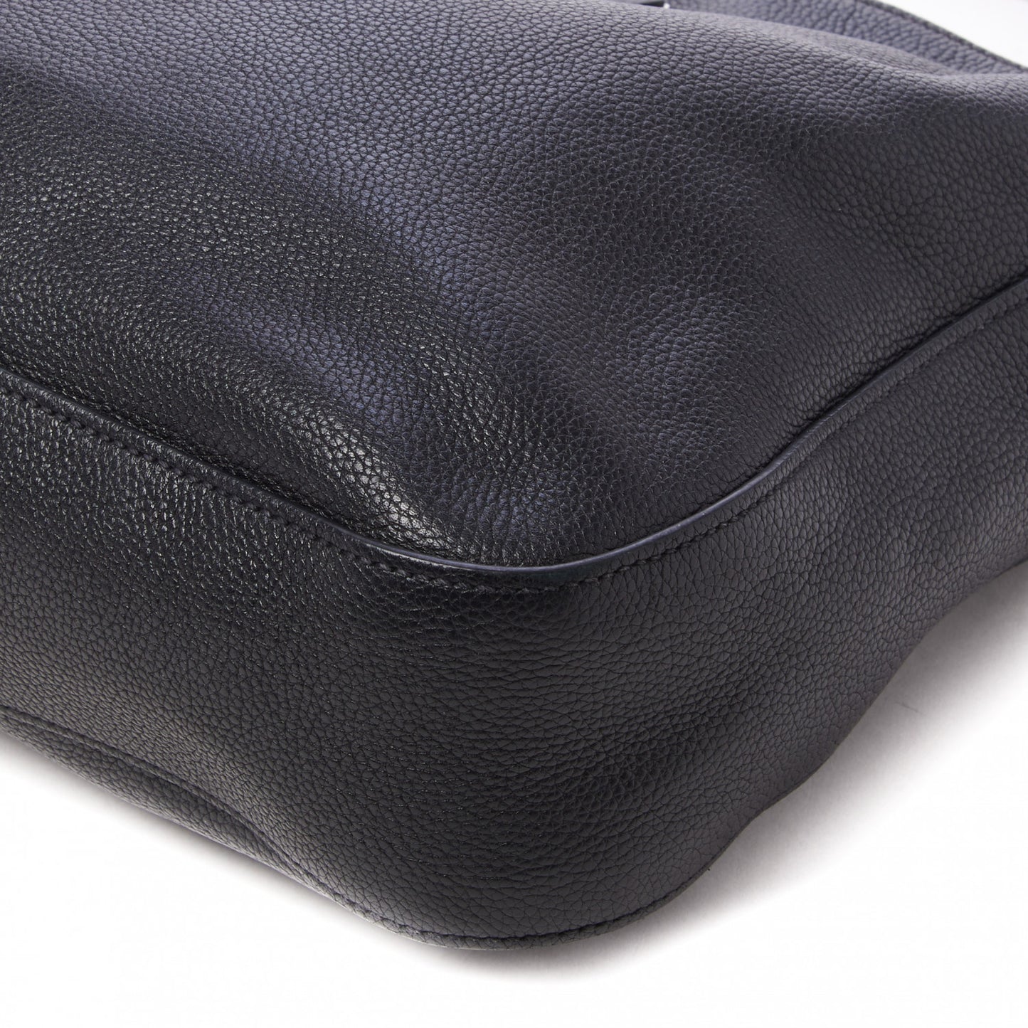 Vitello Daino Shoulder Bag Black