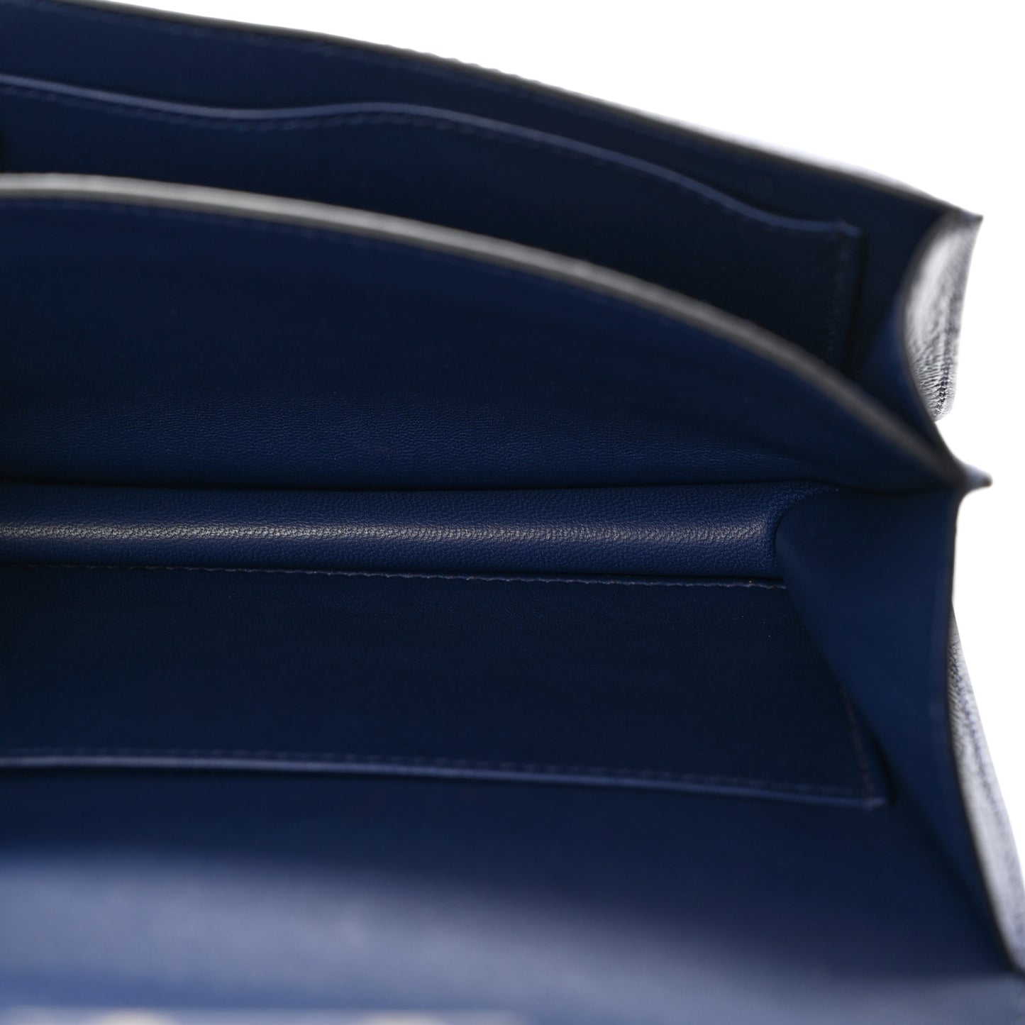 Epsom Constance 18 Bleu Saphir