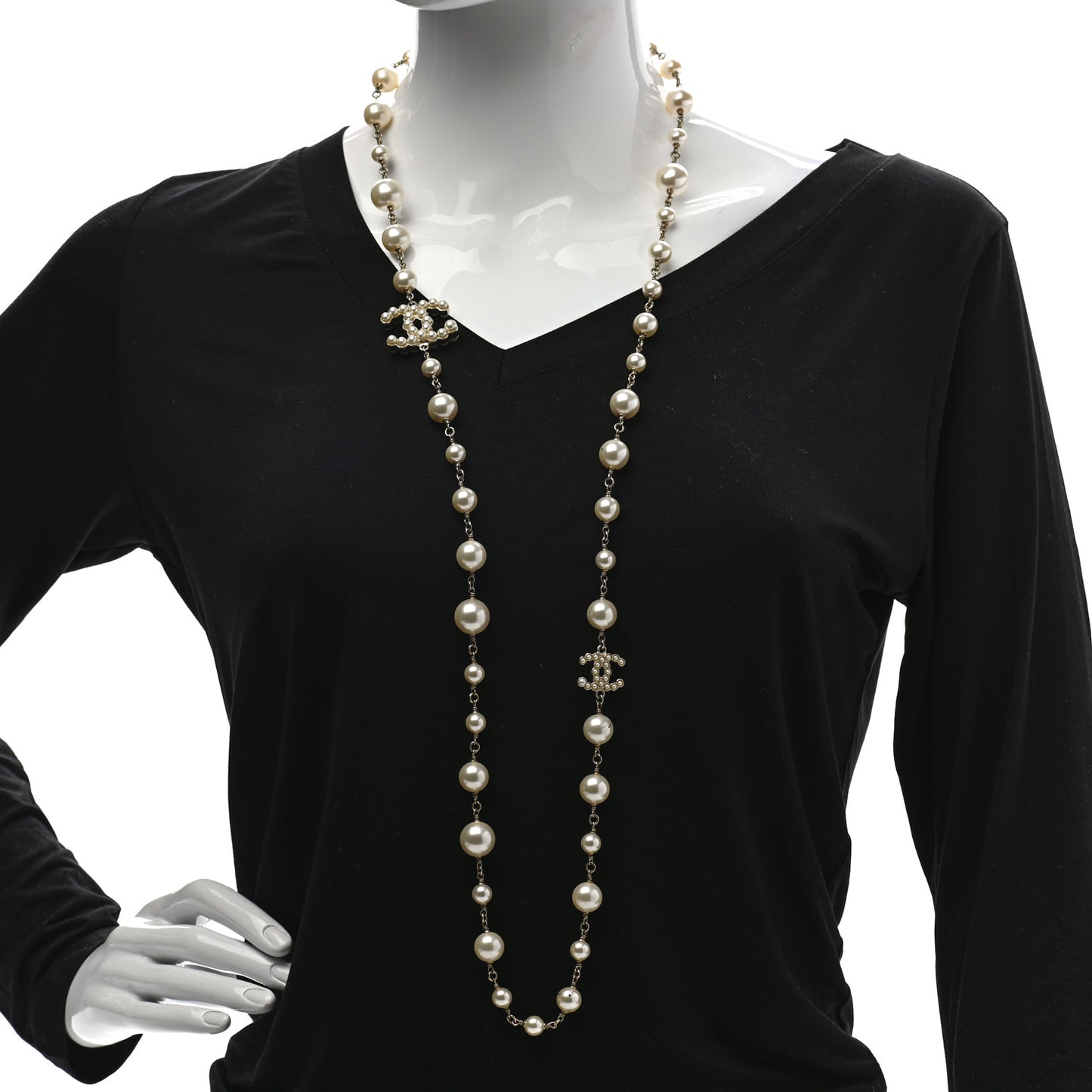 Graduated Pearl CC Long Necklace Gold