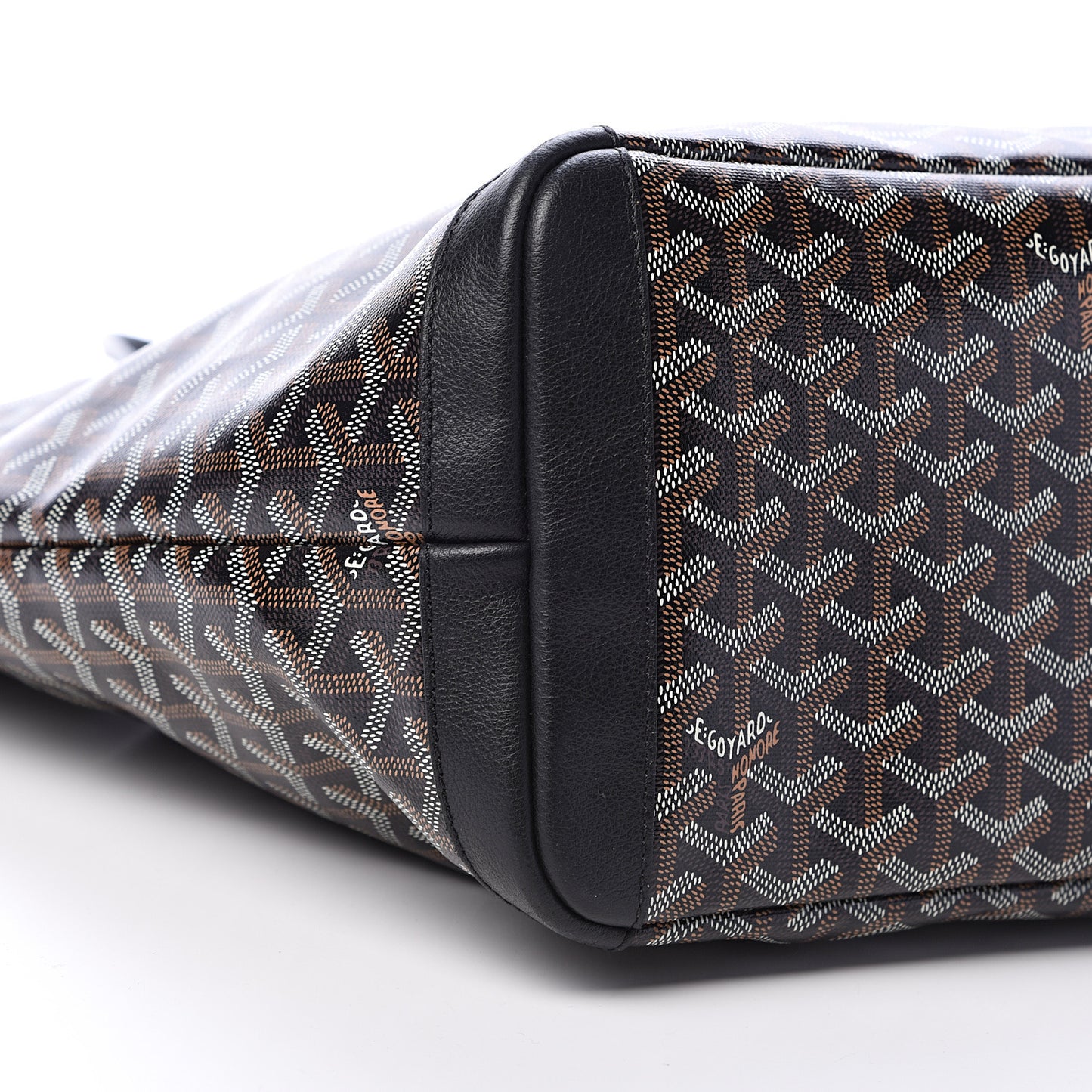 Goyardine Artois MM Black