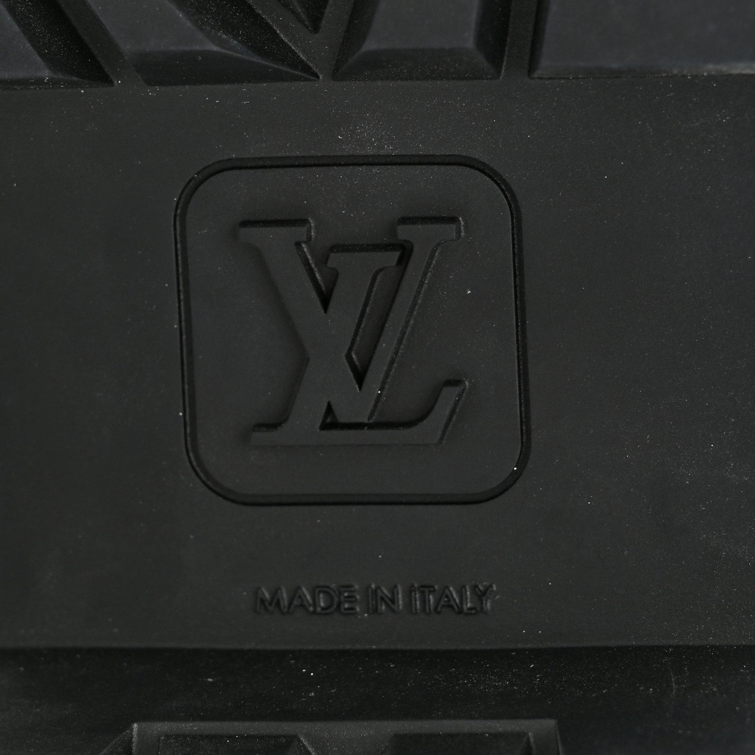 Louis Vuitton Calfskin Suede Territory Flat Ranger Boots 37.5 White 8 of 12