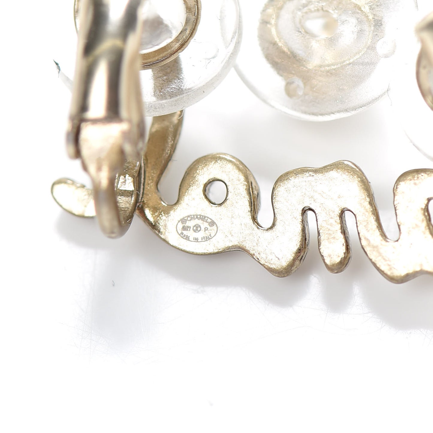Metal Logo CC Turnlock Clip On Earrings Gold