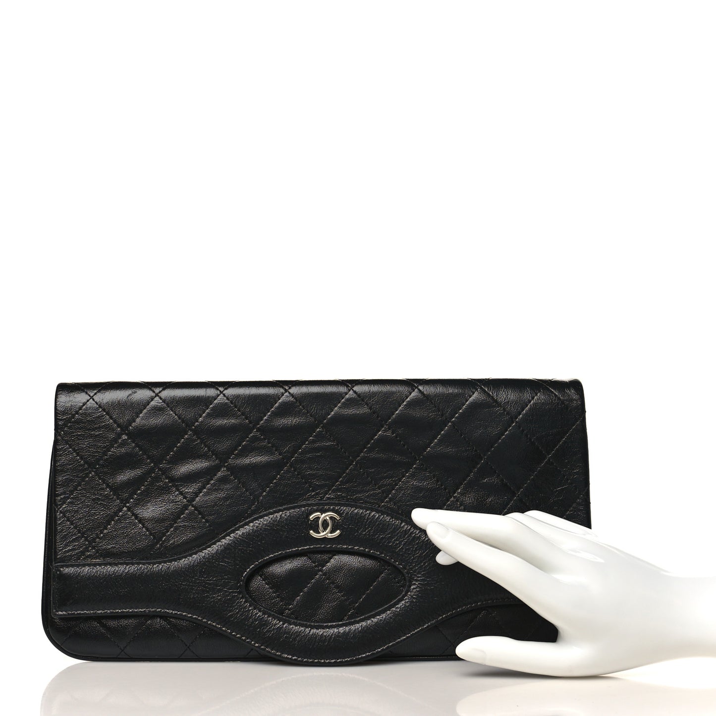 Shiny Crumpled Calfskin Large 31 Pouch Black
