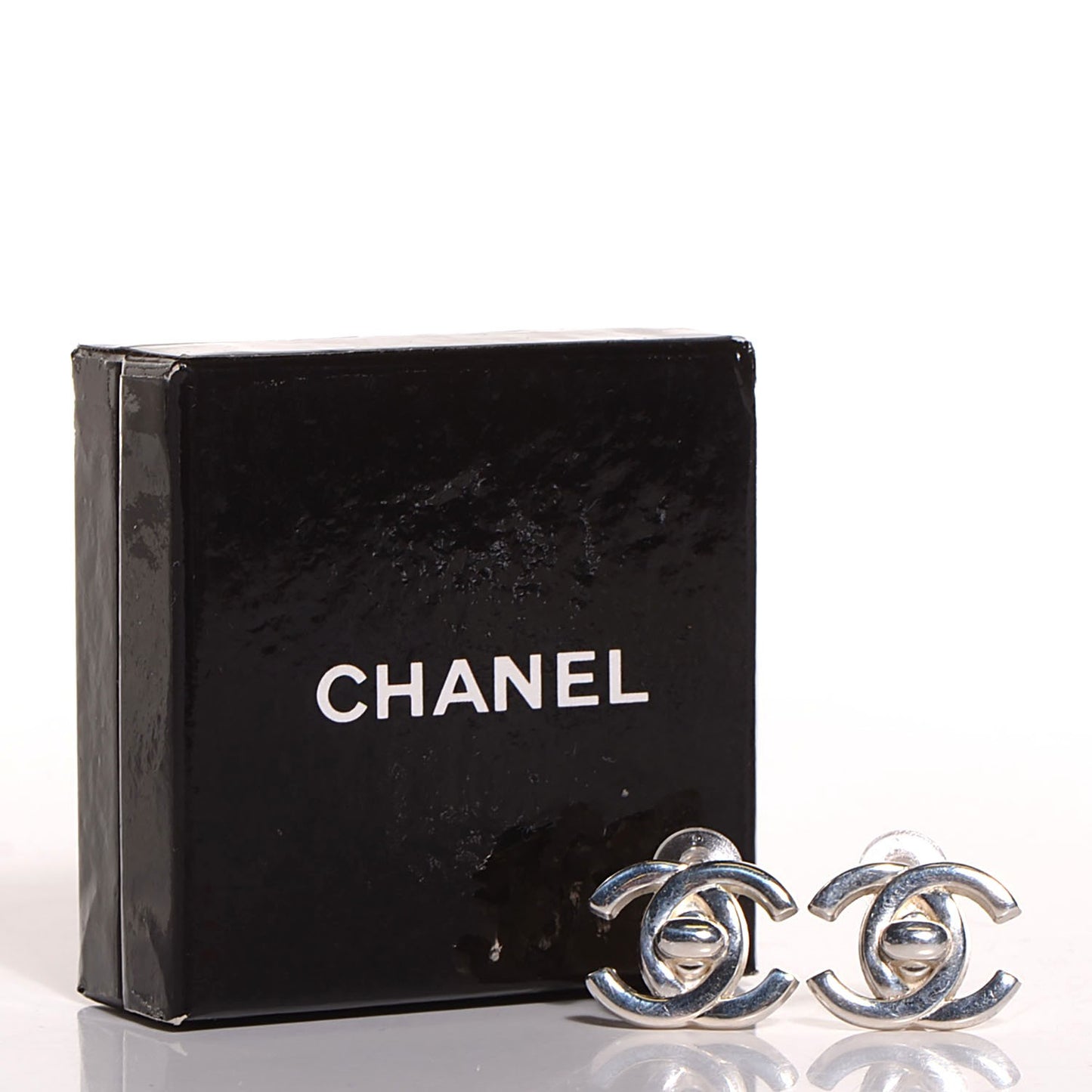 CC Turnlock Clip On Earrings Silver