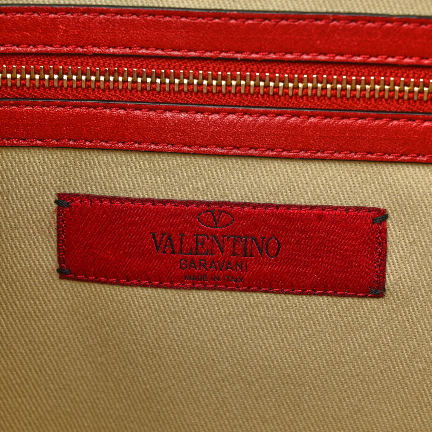 Patent Large Glam Lock Rockstud Flap Red