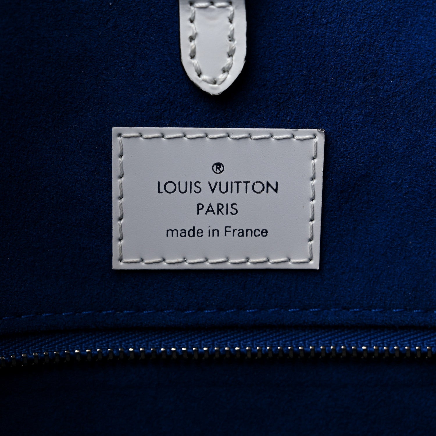 Louis Vuitton Epi Onthego MM White 6 of 9