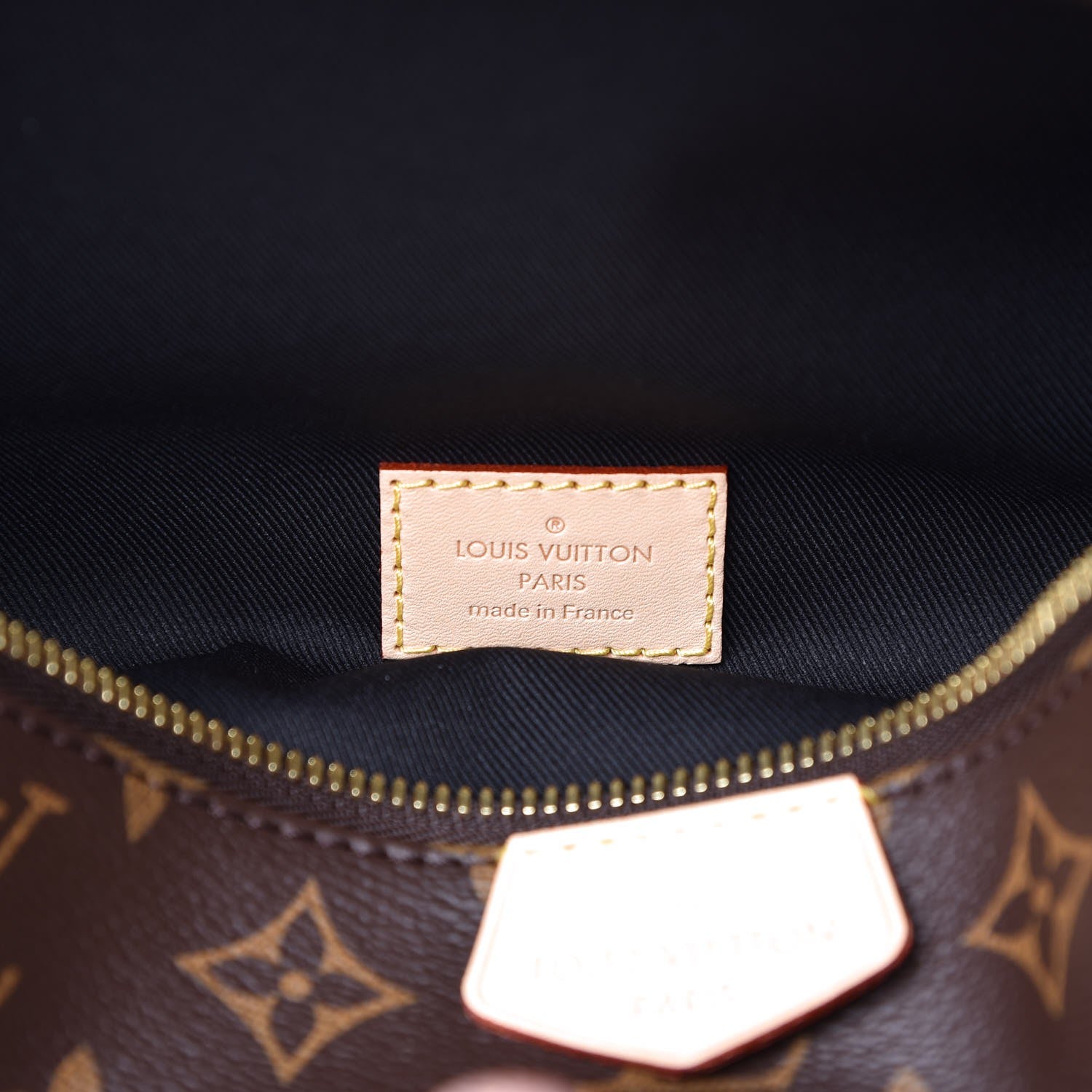 Louis Vuitton Monogram Bumbag 6 of 8