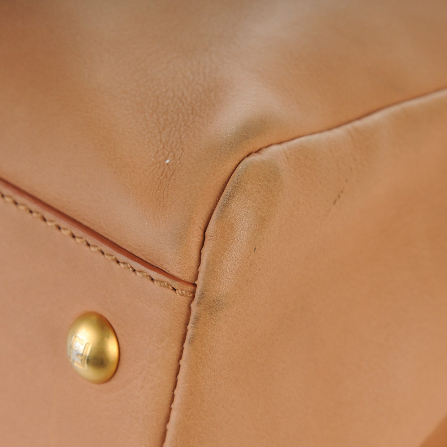 Vitello Saddle Large Peekaboo Iconic Satchel Beige