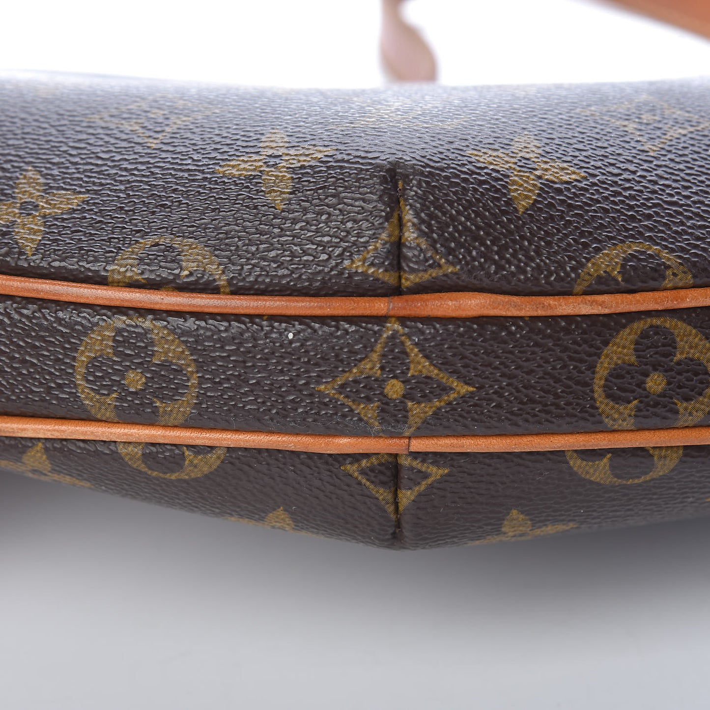 Monogram Croissant PM