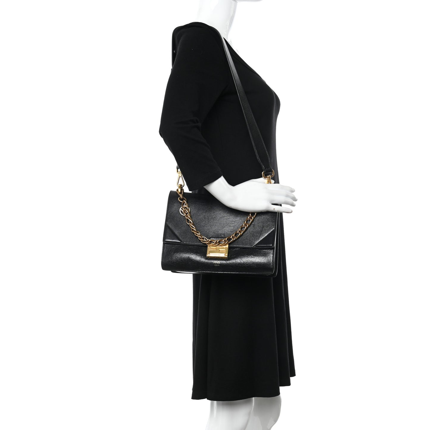 Agnello Old Shine F is Fendi Kan U Shoulder Bag Black