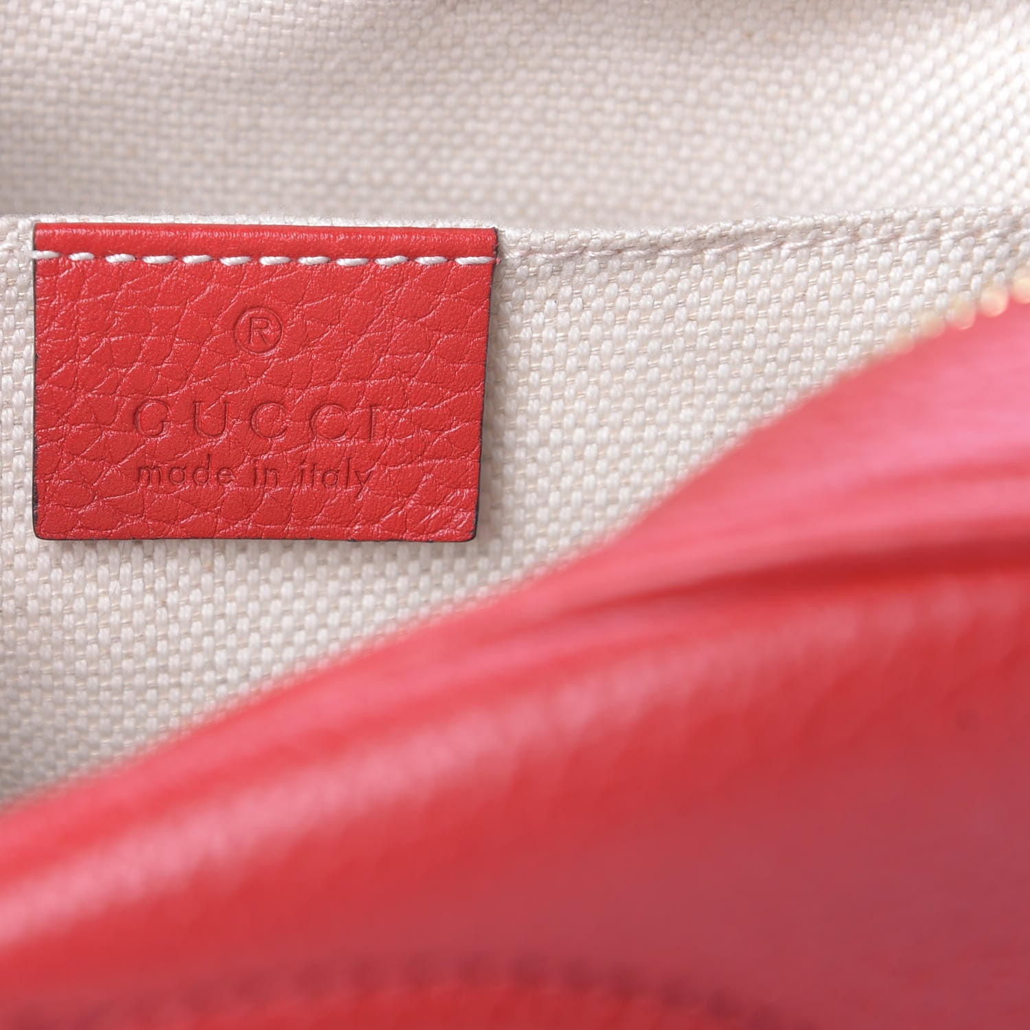 Gucci Pebbled Calfskin Small Soho Disco Bag Vibrant Red 6 of 10