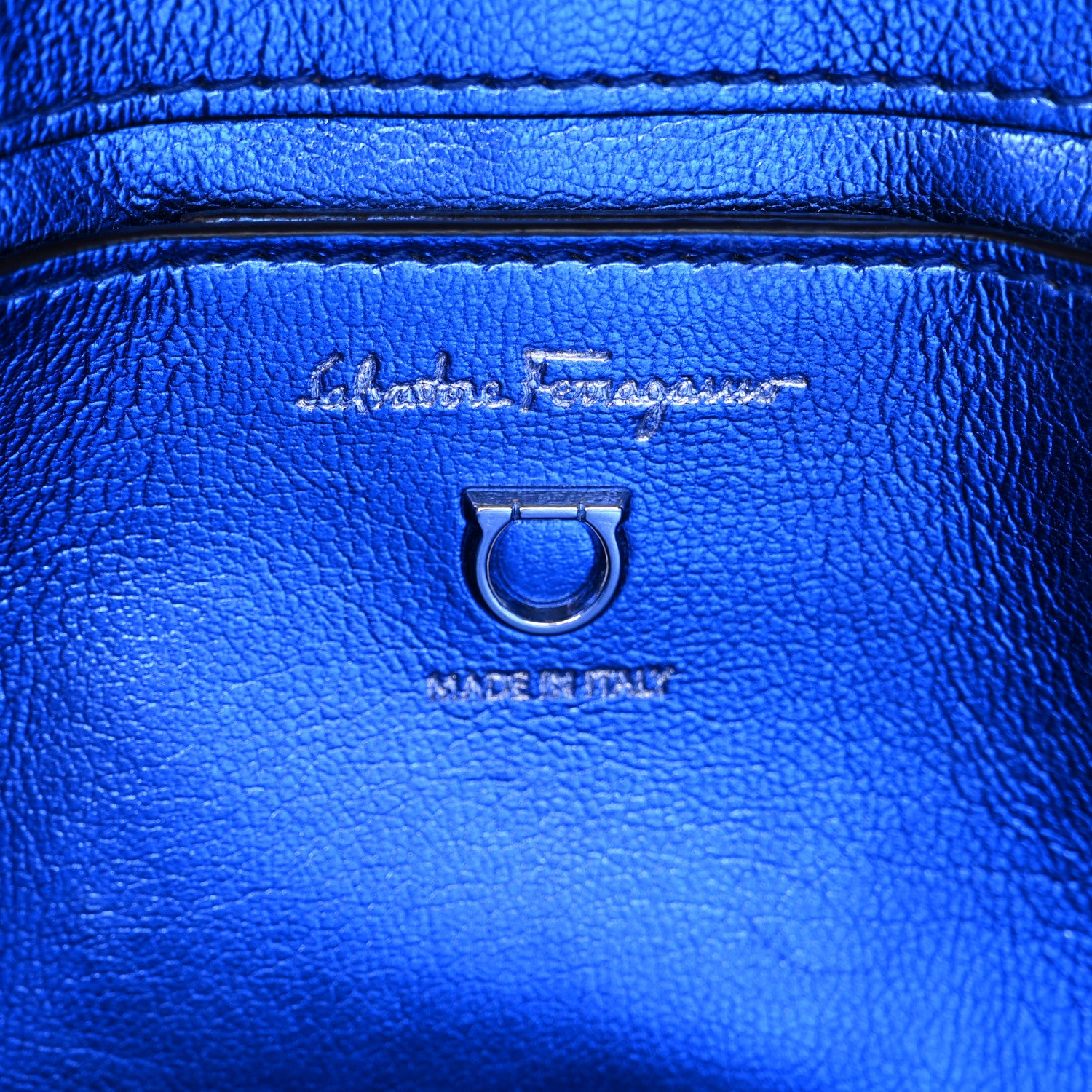 ✨極美品✨　Salvatore Ferragamo　ビジネスバッグ　ブルー系 SALVATORE FERRAGAMO Medium Studio Bag - Consigned Designs