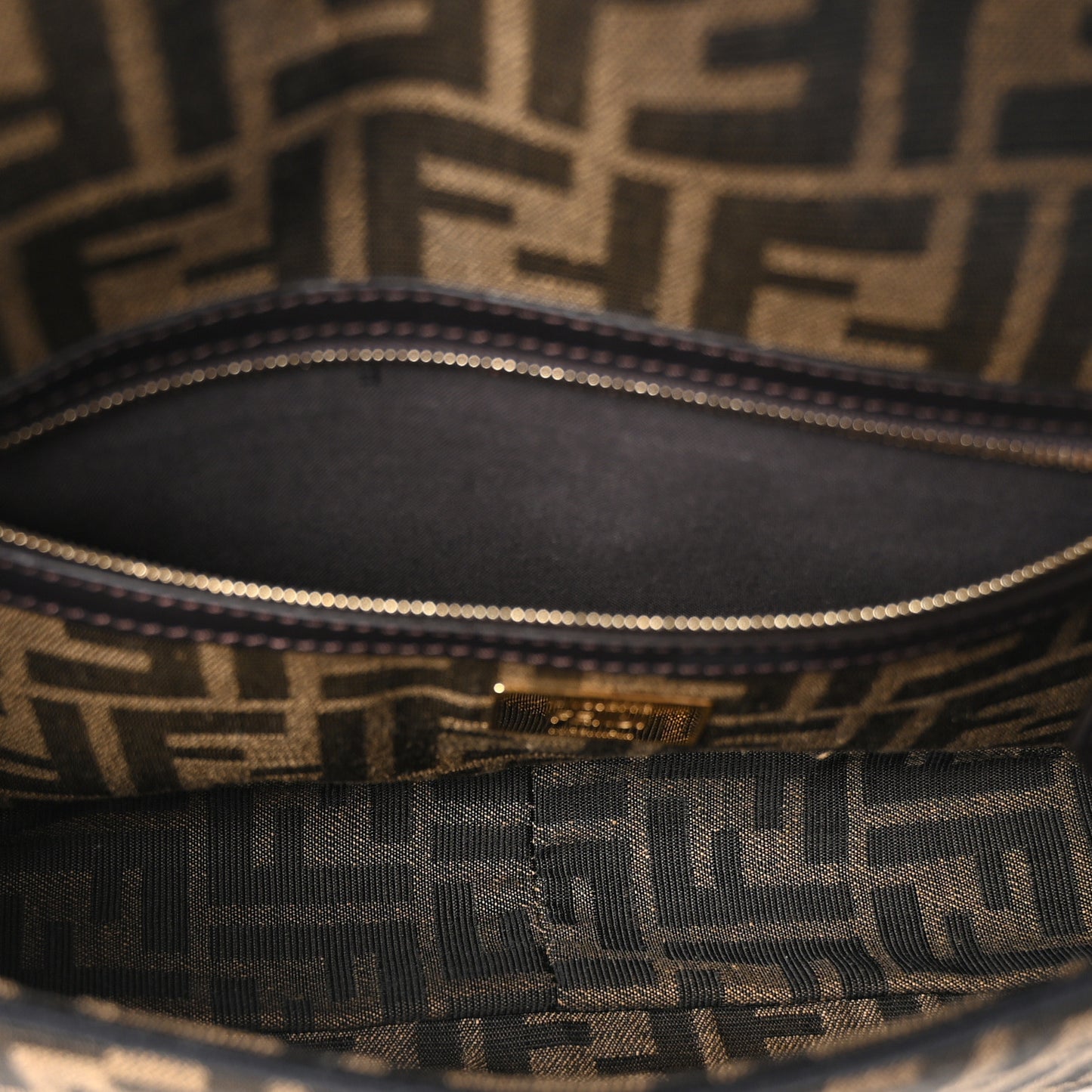Fabric Jacquard FF 1974 Medium Baguette Tobacco Moro Black