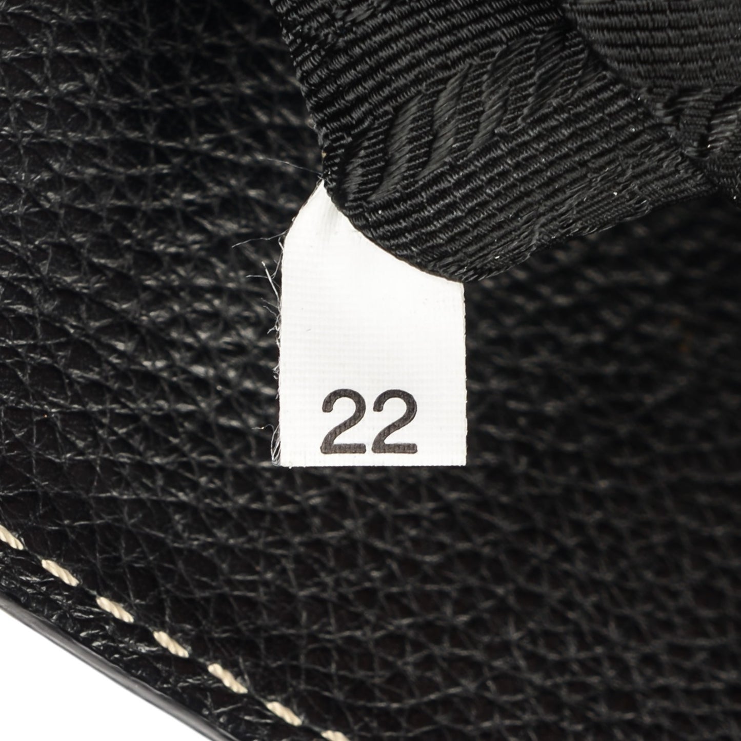 Vitello Daino Shoulder Bag Nero Black