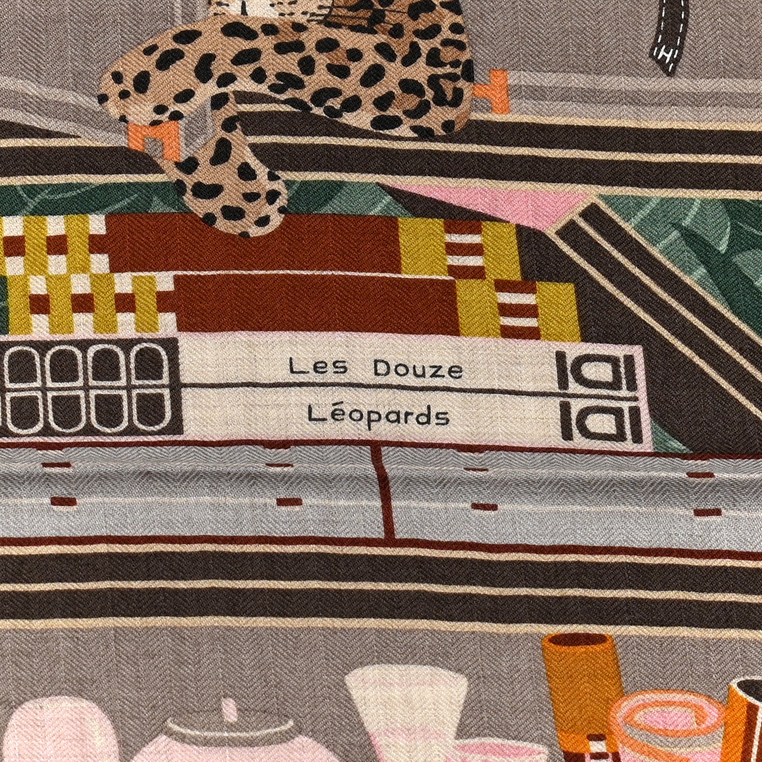 Hermes Cashmere Silk Les Douze Leopards Shawl 140 Naturel Vert Vieux 6 of 6
