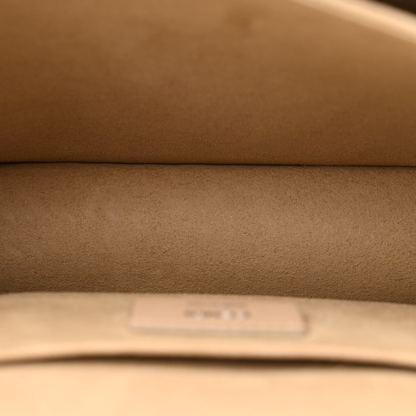 Vitello Liberty Scalloped Studded Kan I Shoulder Bag Plaster