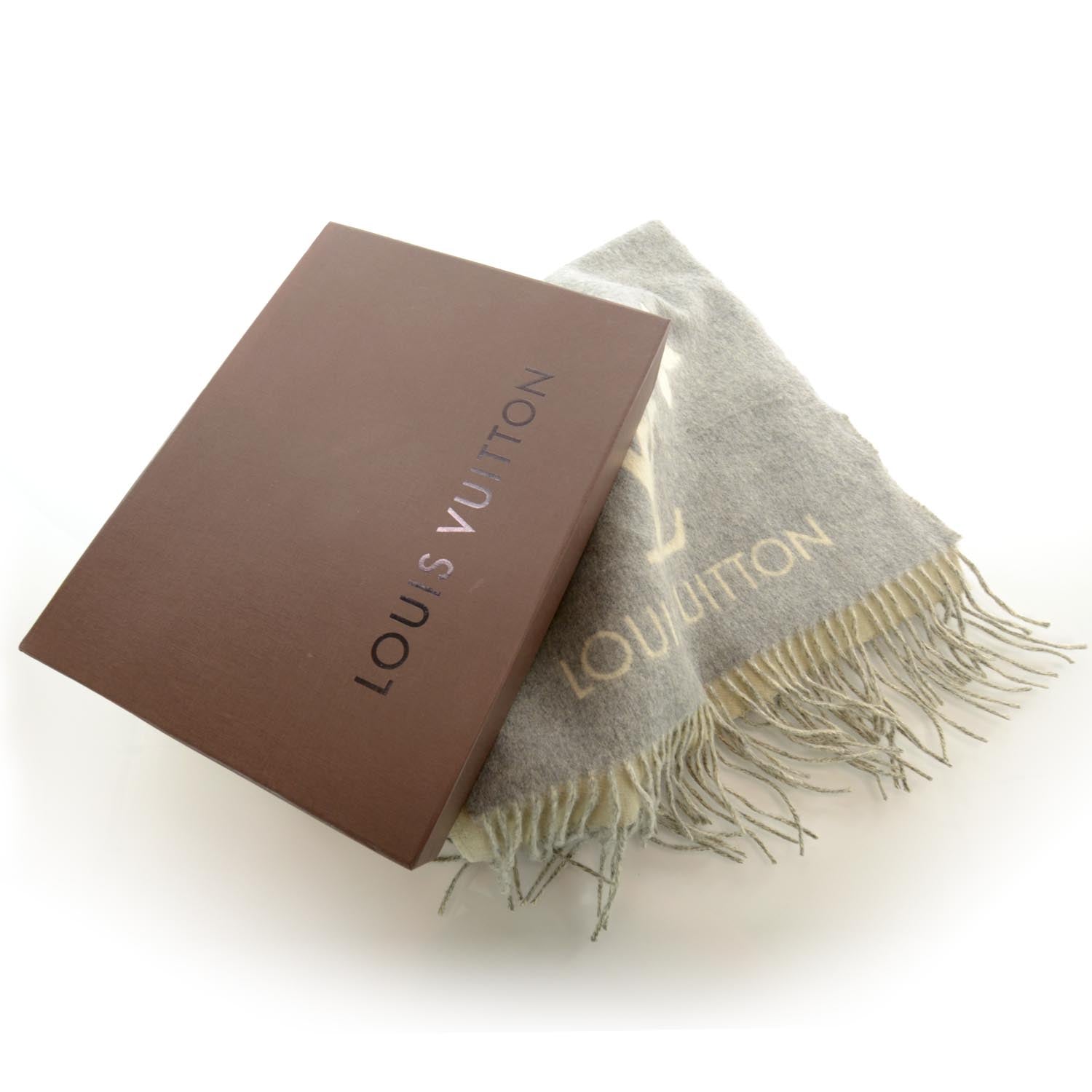 Louis Vuitton Cashmere Monogram Reykjavik Scarf 4 of 4