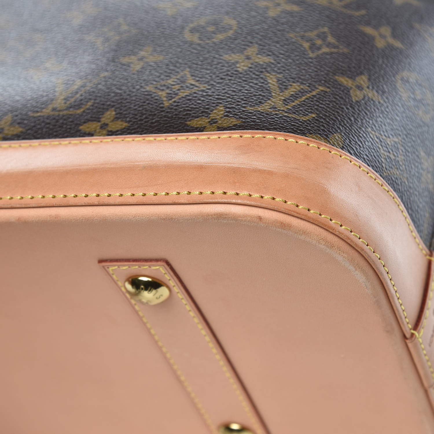 Louis Vuitton Monogram Alma GM 13 of 15